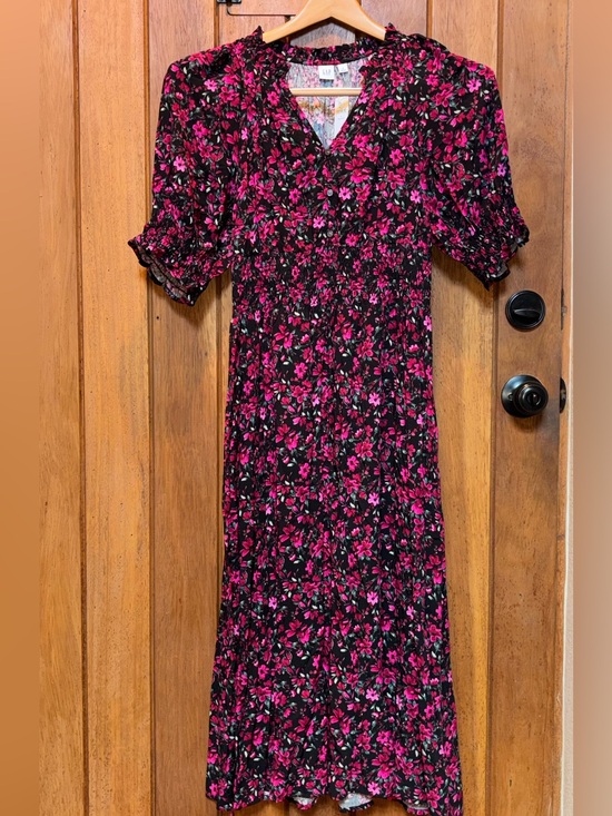 GAP Dresses & Skirts - GAP Black Maxi Dress with Pink Floral Print